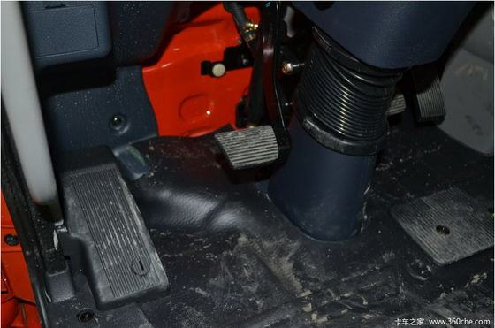 طونغفينغ CNG تجارية اليورو 5 شاحنة ثقيلة 6x4 9.4M